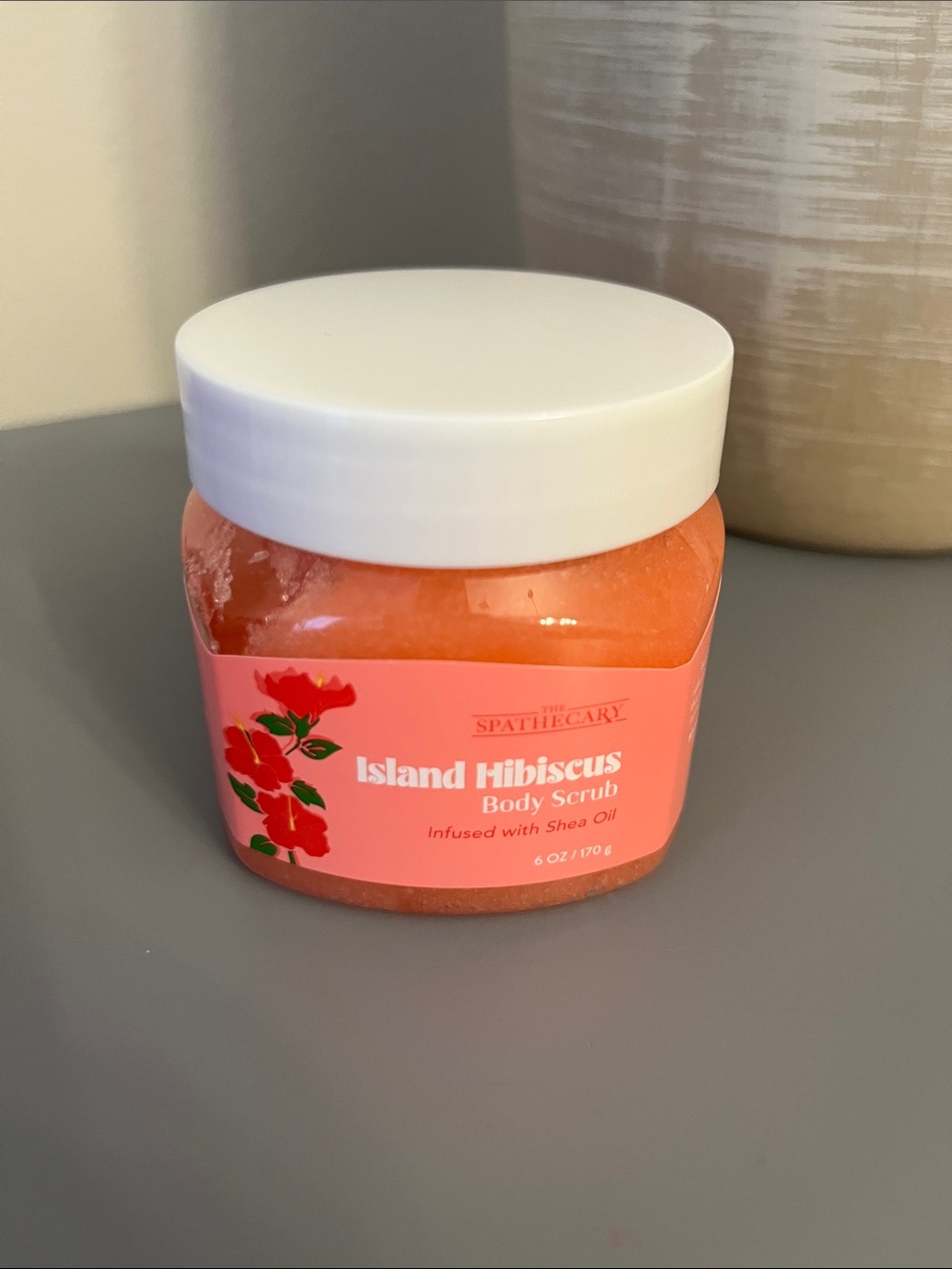 Betsey Johnson Rosehip Facial Wipes/Hibiscus Body Scrub - Picture 3 of 5